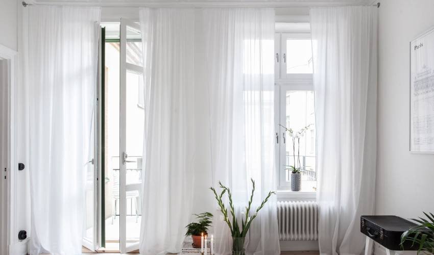 Why Sheer Curtains Are Fashionable in Home Decorating